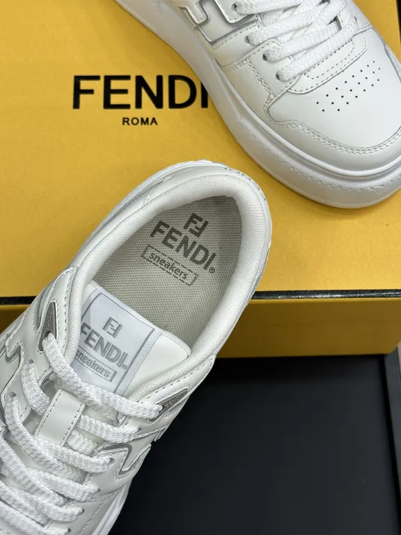 Fendi Shoe 